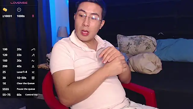 Snapshot of andrewmhilton_ chatting on March 11, 2025, 10:42 pm andrewmhilton online show from March 11, 2025, 10:42 pm