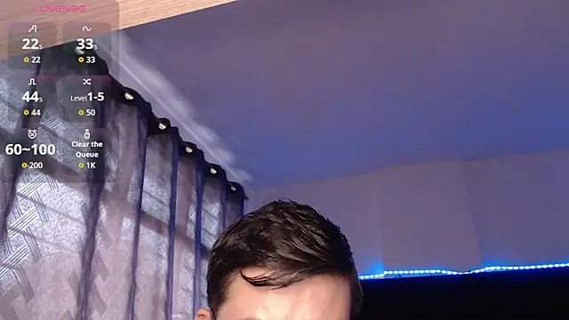 Snapshot of andrewmhilton_ chatting on June 13, 2026, 1:42 pm andrewmhilton online show from June 13, 2026, 1:42 pm