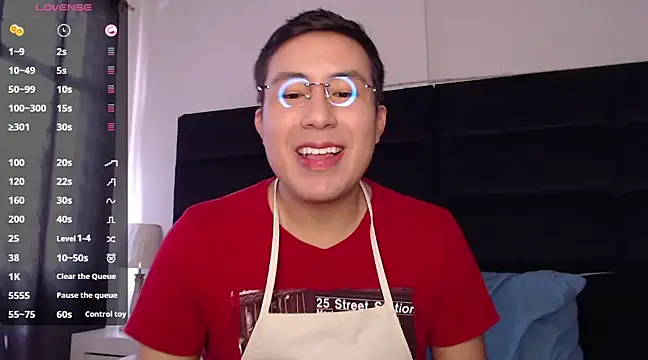Snapshot of andrewmhilton_ chatting on March 19, 2025, 7:06 pm andrewmhilton online show from March 19, 2025, 7:06 pm