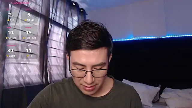 Snapshot of andrewmhilton_ chatting on June 16, 2026, 7:58 pm andrewmhilton online show from June 16, 2026, 7:58 pm