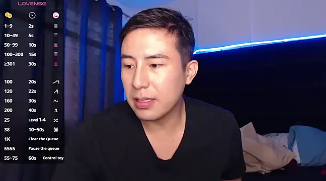 Snapshot of andrewmhilton_ chatting on March 12, 2025, 11:12 pm andrewmhilton online show from March 12, 2025, 11:12 pm