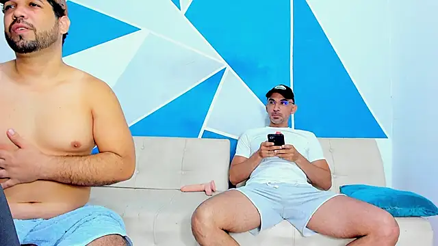 trio hotplus19 online show from January 24, 2025, 12:52 pm