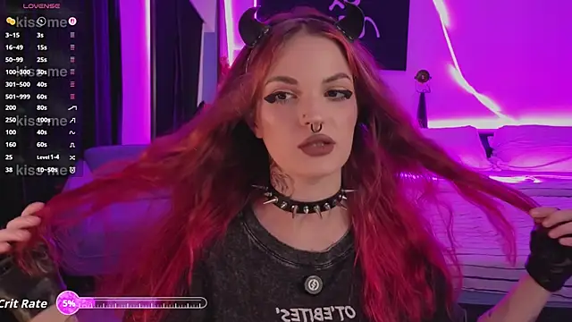 BratzieDarsie online show from March 25, 2026, 1:32 pm