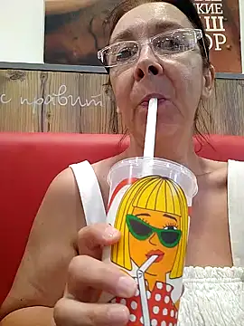 Snapshot of Celine_Faer1 chatting on June 7, 2026, 12:21 pm Celine Faer1 online show from June 7, 2026, 12:21 pm