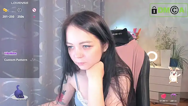 Snapshot of AnnyHoney_ chatting on September 27, 2025, 1:39 pm AnnyHoney online show from September 27, 2025, 1:39 pm