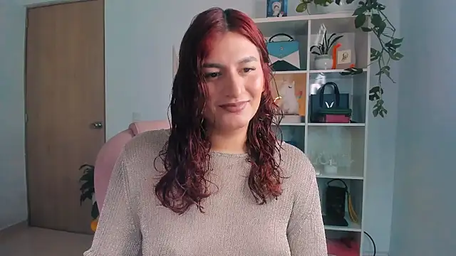 Snapshot of ari_artis chatting on November 4, 2025, 8:34 pm ari artis online show from November 4, 2025, 8:34 pm