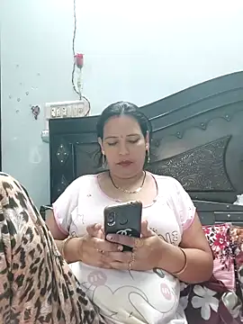 Snapshot of Poojabhabi101 chatting on September 25, 2025, 5:57 am Poojabhabi101 online show from September 25, 2025, 5:57 am
