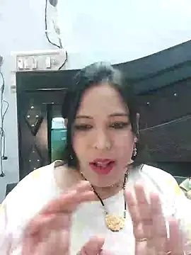 Snapshot of Poojabhabi101 chatting on March 1, 2025, 6:03 am Poojabhabi101 online show from March 1, 2025, 6:03 am