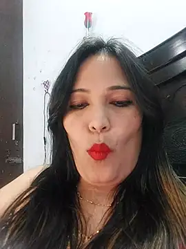 Snapshot of Poojabhabi101 chatting on February 22, 2025, 5:55 am Poojabhabi101 online show from February 22, 2025, 5:55 am