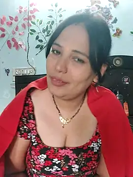 Snapshot of Poojabhabi101 chatting on November 25, 2025, 6:36 am Poojabhabi101 online show from November 25, 2025, 6:36 am