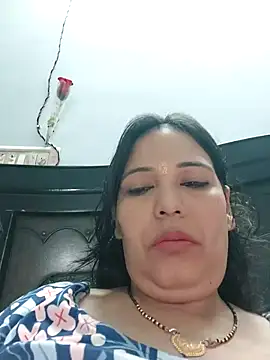 Snapshot of Poojabhabi101 chatting on September 15, 2025, 5:30 am Poojabhabi101 online show from September 15, 2025, 5:30 am