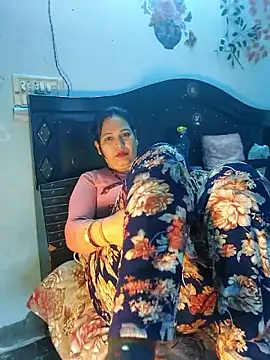 Snapshot of Poojabhabi101 chatting on January 10, 2026, 6:09 am Poojabhabi101 online show from January 10, 2026, 6:09 am