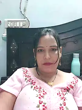 Snapshot of Poojabhabi101 chatting on September 9, 2025, 5:44 pm Poojabhabi101 online show from September 9, 2025, 5:44 pm
