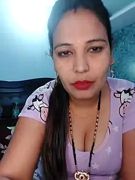 Snapshot of Poojabhabi101 chatting on January 30, 2025, 5:41 am Poojabhabi101 online show from January 30, 2025, 5:41 am