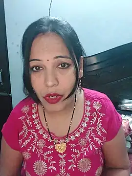 Snapshot of Poojabhabi101 chatting on March 23, 2025, 5:43 am Poojabhabi101 online show from March 23, 2025, 5:43 am