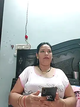 Snapshot of Poojabhabi101 chatting on October 1, 2025, 6:40 am Poojabhabi101 online show from October 1, 2025, 6:40 am