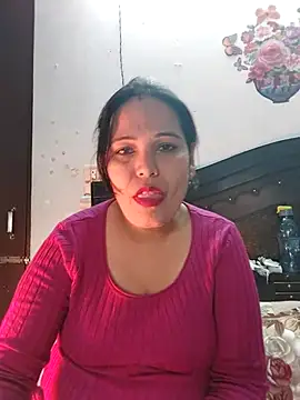 Snapshot of Poojabhabi101 chatting on January 9, 2026, 7:59 am Poojabhabi101 online show from January 9, 2026, 7:59 am