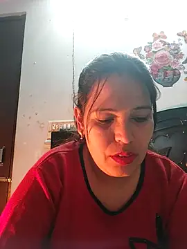 Snapshot of Poojabhabi101 chatting on February 7, 2026, 6:54 am Poojabhabi101 online show from February 7, 2026, 6:54 am