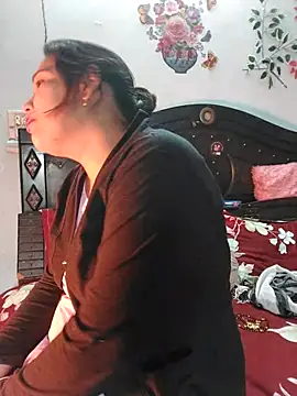 Snapshot of Poojabhabi101 chatting on January 11, 2026, 6:20 am Poojabhabi101 online show from January 11, 2026, 6:20 am