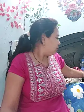 Snapshot of Poojabhabi101 chatting on October 23, 2025, 6:01 am Poojabhabi101 online show from October 23, 2025, 6:01 am