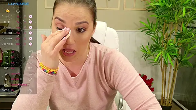 SelineSole online show from March 17, 2025, 4:01 pm