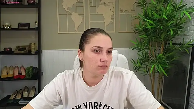 SelineSole online show from March 6, 2025, 4:07 pm