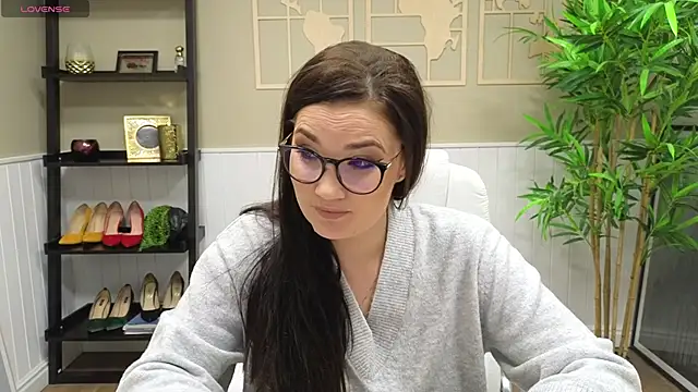 SelineSole online show from March 3, 2025, 4:36 pm