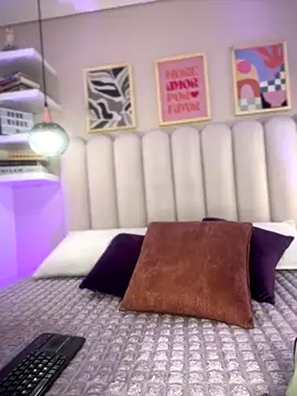 cute  cherry  online show from November 1, 2025, 7:52 pm