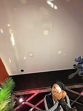 Snapshot of Aluna_sweet chatting on October 9, 2025, 8:53 pm Aluna sweet online show from October 9, 2025, 8:53 pm