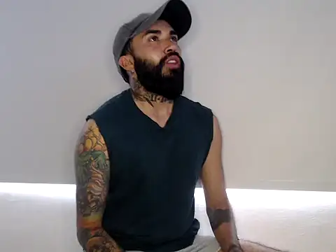 transgenderboy online show from May 28, 2026, 4:46 pm