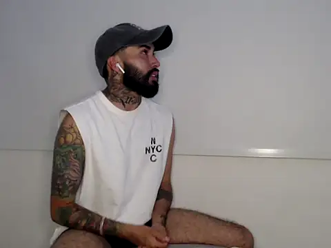 transgenderboy online show from May 30, 2026, 4:19 am