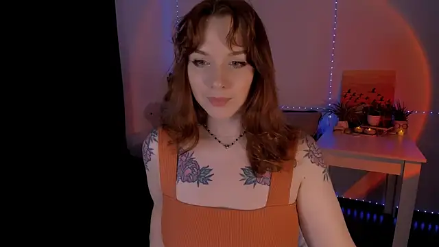 Snapshot of mia_x_love chatting on December 15, 2024, 6:48 pm mia x love online show from December 15, 2024, 6:48 pm
