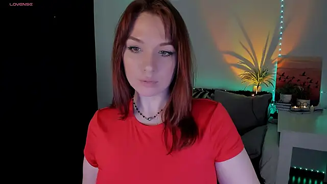 Snapshot of mia_x_love chatting on December 23, 2024, 4:39 pm mia x love online show from December 23, 2024, 4:39 pm