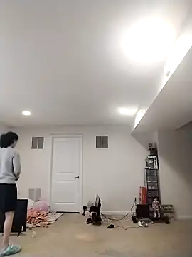 Snapshot of LiverandBrat77 chatting on January 7, 2026, 2:44 pm LiverandBrat77 online show from January 7, 2026, 2:44 pm