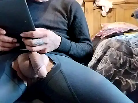 Snapshot of Texasmade187 chatting on February 19, 2025, 10:09 pm Texasmade187 online show from February 19, 2025, 10:09 pm