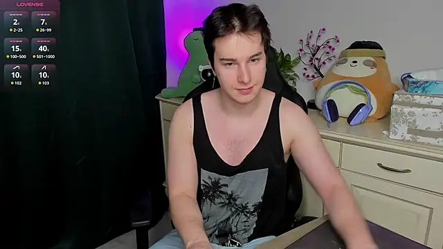 Snapshot of Vincent_Strong chatting on February 7, 2026, 3:25 am Vincent Strong online show from February 7, 2026, 3:25 am