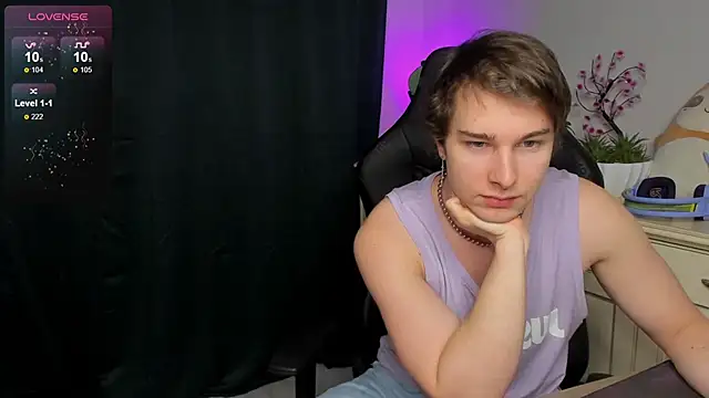 Vincent Strong online show from November 10, 2025, 8:08 am