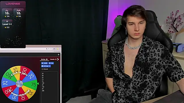 Vincent Strong online show from November 3, 2025, 9:24 am