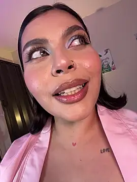 Snapshot of GigiiStone chatting on March 21, 2026, 11:30 pm GigiiStone online show from March 21, 2026, 11:30 pm