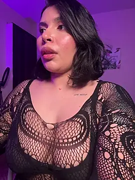 Snapshot of GigiiStone chatting on April 7, 2026, 11:50 pm GigiiStone online show from April 7, 2026, 11:50 pm