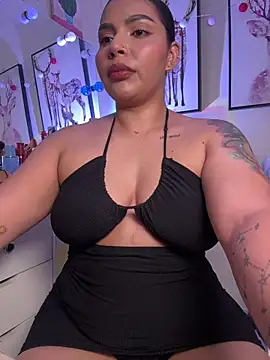 Snapshot of GigiiStone chatting on March 3, 2026, 2:13 pm GigiiStone online show from March 3, 2026, 2:13 pm