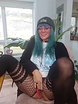 anyalikestosuck online show from November 25, 2025, 9:26 pm