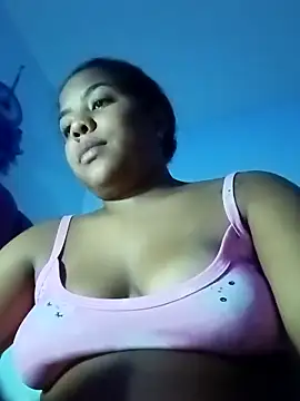 Snapshot of samanthaabloom chatting on March 16, 2026, 1:02 am samanthaabloom online show from March 16, 2026, 1:02 am