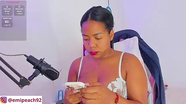 samanthaabloom online show from September 22, 2025, 3:29 pm