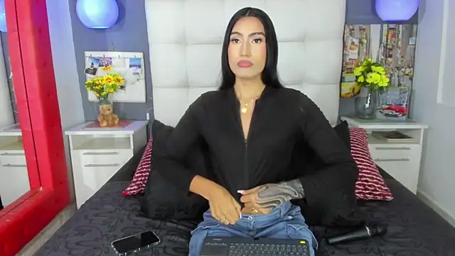 Snapshot of Taly_Fox chatting on November 25, 2025, 2:28 pm Taly Fox online show from November 25, 2025, 2:28 pm