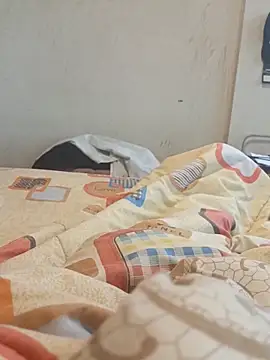 Snapshot of manuel1976 chatting on April 5, 2026, 9:10 pm manuel1976 online show from April 5, 2026, 9:10 pm