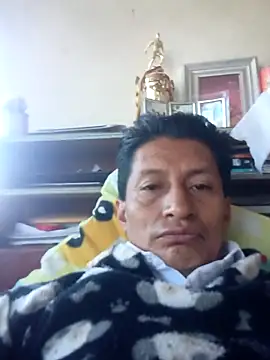Snapshot of manuel1976 chatting on May 29, 2026, 12:22 pm manuel1976 online show from May 29, 2026, 12:22 pm