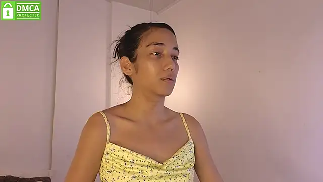 hot little bunny online show from May 16, 2026, 9:58 pm