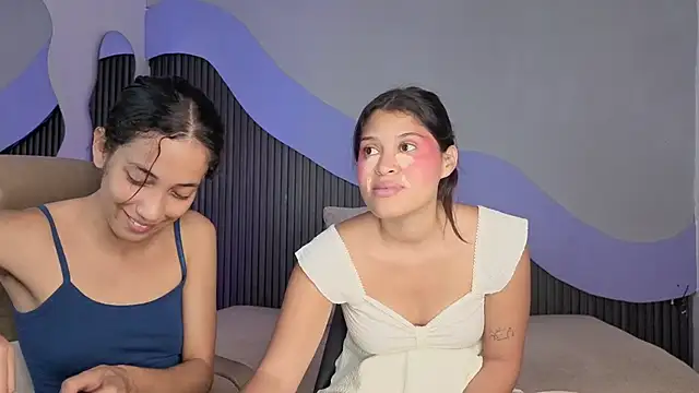 hot little bunny online show from March 12, 2026, 9:08 pm