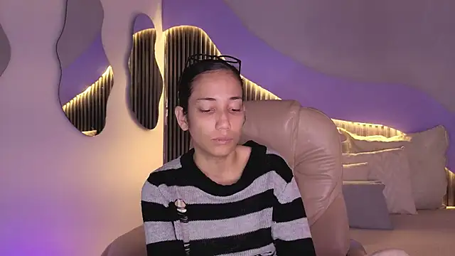 Snapshot of hot_little_bunny chatting on February 9, 2026, 8:51 pm hot little bunny online show from February 9, 2026, 8:51 pm